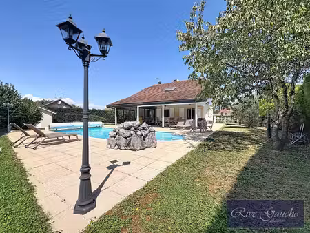 maison de luxe à vendre à pers-jussy