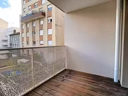 location appartement 2 pièces 46 m² à villeurbanne (69100)