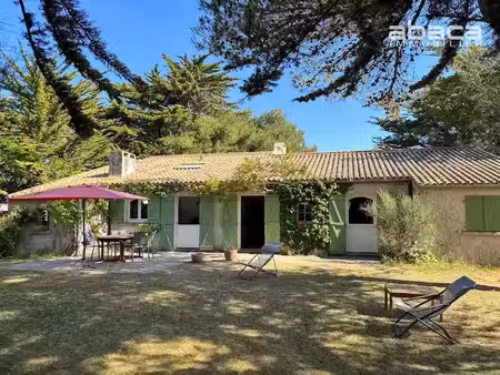 vente maison 8 pièces 180 m² à les portes-en-ré (17880)  1 166 000 €
