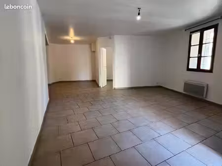 appartement 3 pièces 84 m²