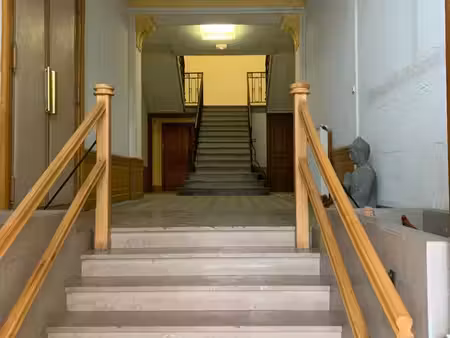 appartement t5 130 m2 dans maison de caractère