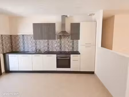 maison plein pied sur terrain à louer