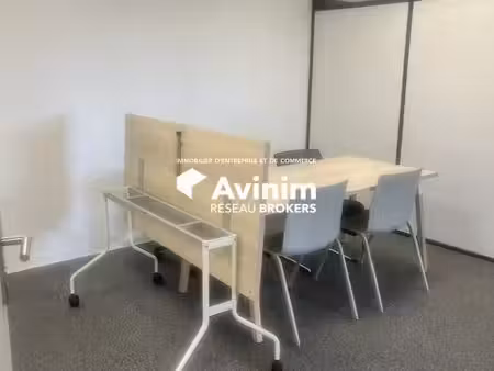 location local d’activités saint-genis-pouilly 01630 140m²