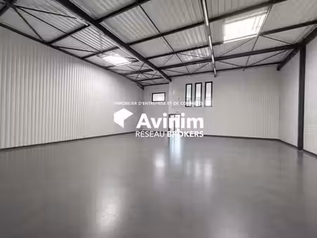 location local d’activités saint ismier 38330 494m²