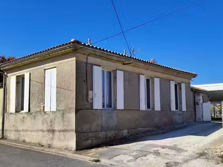 maison en pierre de 131 m2 3 chambres jardin clos gara