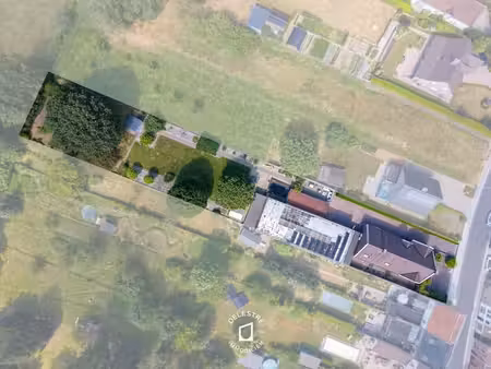unieke eigendom met villa  zalige tuin  werkplaats en tal...