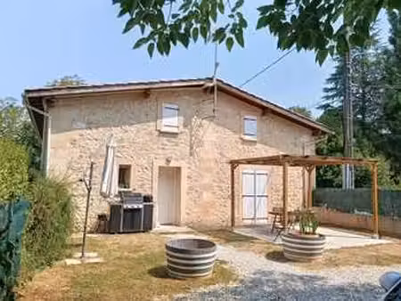 location maison à targon (33760) : à louer / 92m² targon