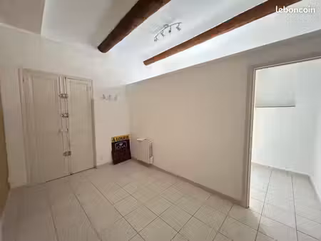 local commercial