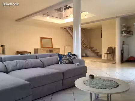 appartement dans grange en pierre