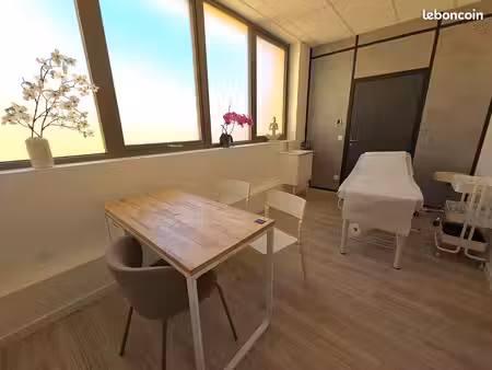 cabinet professionnel à louer - la ciotat