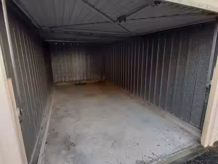 ? box de stockage 23 m² – sécurisé – lamballe-armor