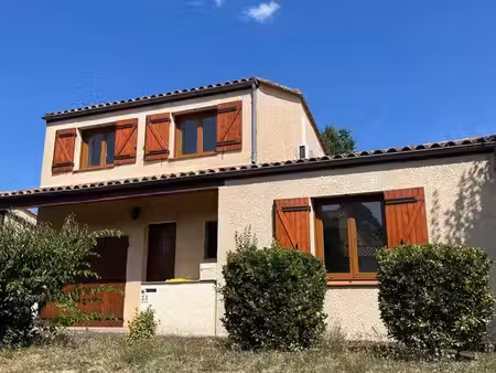 libourne - maison t5 rénovée avec jardin et garage