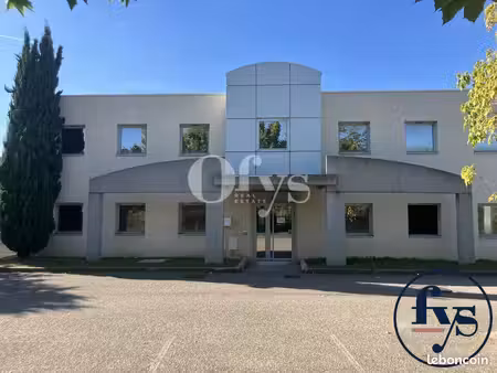 local bureaux 500 m²