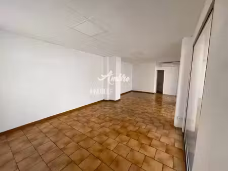 local commercial à louer