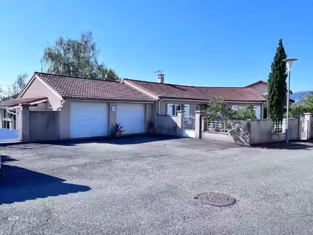 maison de plain-pied à vendre