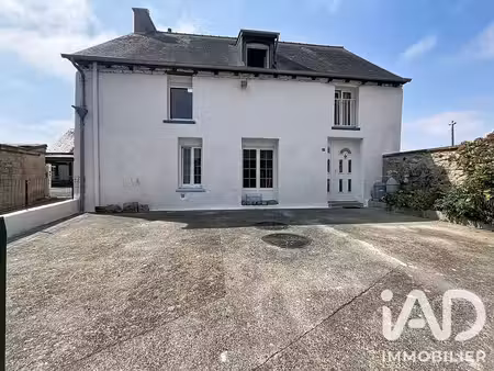 maison de village à tanis (50170)