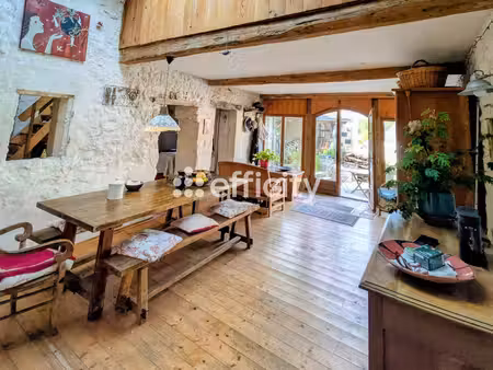 maison 8 pièces - 166 m²