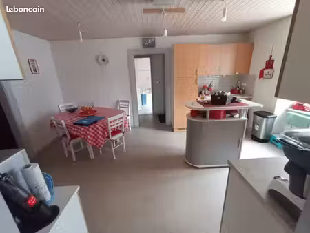 grand appartement 120 m2 disponible le 1 septembre