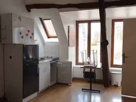 studio meuble a louer