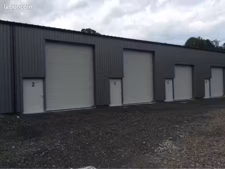 box / local de stockage 90m2 - bâtiment isolé et sécurisé