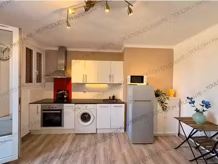 studio étudiant 20 m² + terrasse 15 m² – 620 cc