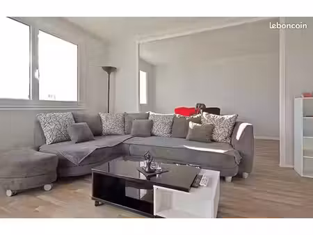 loue t3 69 m² /parking privé /cave 720 charges comprises ( chauffage et eau)