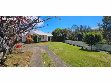 location belle maison 125 m2 rampe de st françois 974