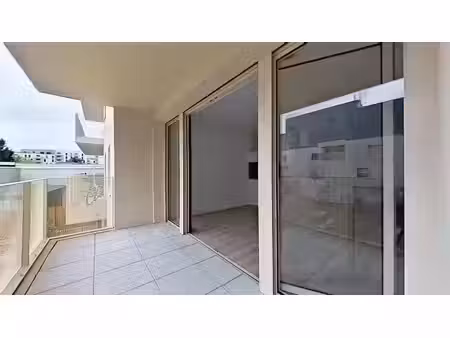 location appartement 2 pièces 43 m² à begles (33130)  729 €