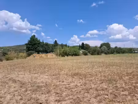 vente terrain 2000 m² à tavernes (83670)  185 000 €