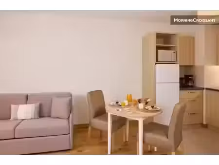 location meublée appartement 2 pièces 40 m² à pau (64000)  990 €