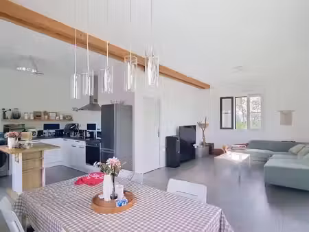 location meublée appartement 3 pièces 62.09 m² à vignieu (38890)  790 €