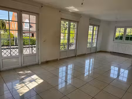 maison individuelle à vendre avec jardin  garage et cave à marcq-en-baroeul