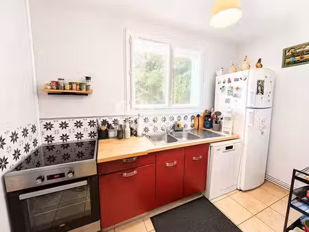 location appartement 4 pièces 80.76 m² à saint-cyr-sur-loire (37540)  937 €