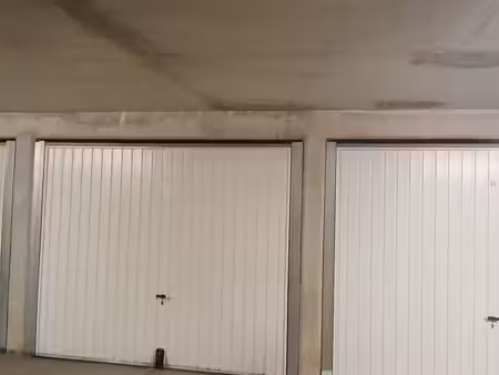 garage fermé en sous sol