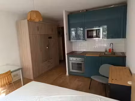 location meublée appartement 1 pièce 23 m² à paris 13ème (75013)  1 084 €