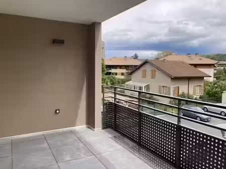 location appartement 3 pièces 61.46 m² à thonon-les-bains (74200)  1 054 €