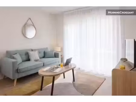 location meublée appartement 2 pièces 42 m² à marnes-la-coquette (92430)  1 290 €
