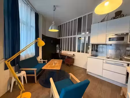 location meublée appartement 2 pièces 28 m² à paris 10ème (75010)  1 400 €