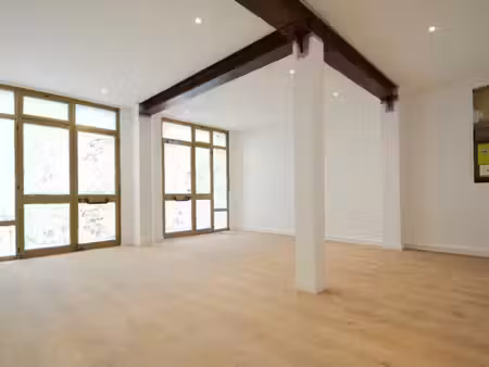 location bureaux 54 m²