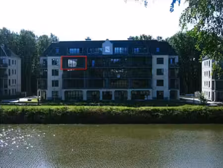 appartement lumineux 2 chambres avec vue sur le canal–peb a