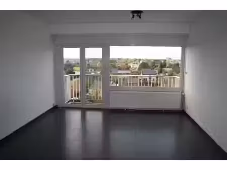 appartement lumineux. vue panoramique  calme. ascenseur.