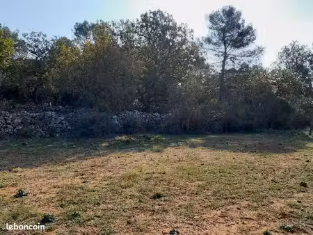 terrain 3 000 m² saint maximin la sainte baume