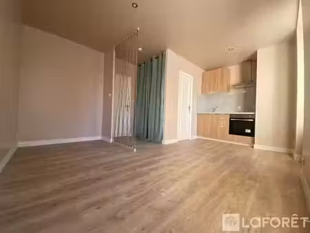 location appartement 1 pièce 20 m² à saint-flour (15100)  350 €