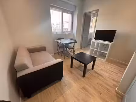 location meublée appartement 2 pièces 22.76 m² à perigueux (24000)  461 €