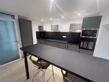 beau t3 neuf tout confort plein centre-ville