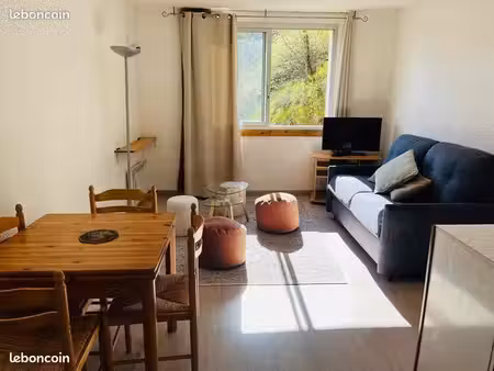 studio de 28 m² idéalement situé au sauze – au pied des pistes