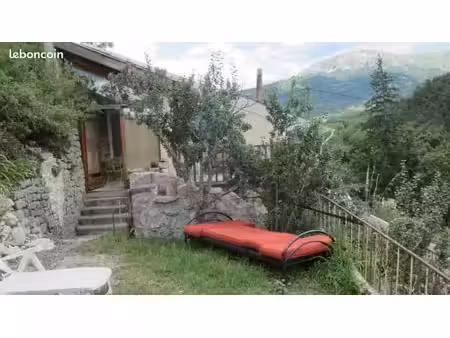 vends maison a vergons 04170