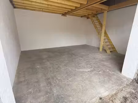 garage 50m2 avec grande ouverture