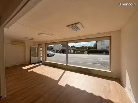 local commercial 59 m² golbey