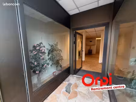 local commercial 32 m²
